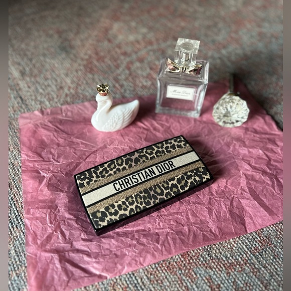 NEW CHRISTIAN DIOR Full size Makeup PALLET - Picture 11 of 16